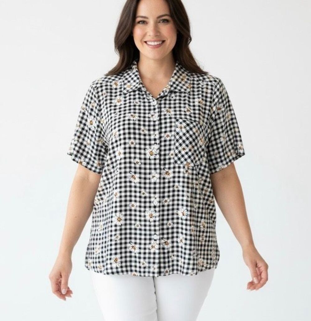 Torrid Black and White Daisy Plaid Rayon Blouse Top Sz 2X
